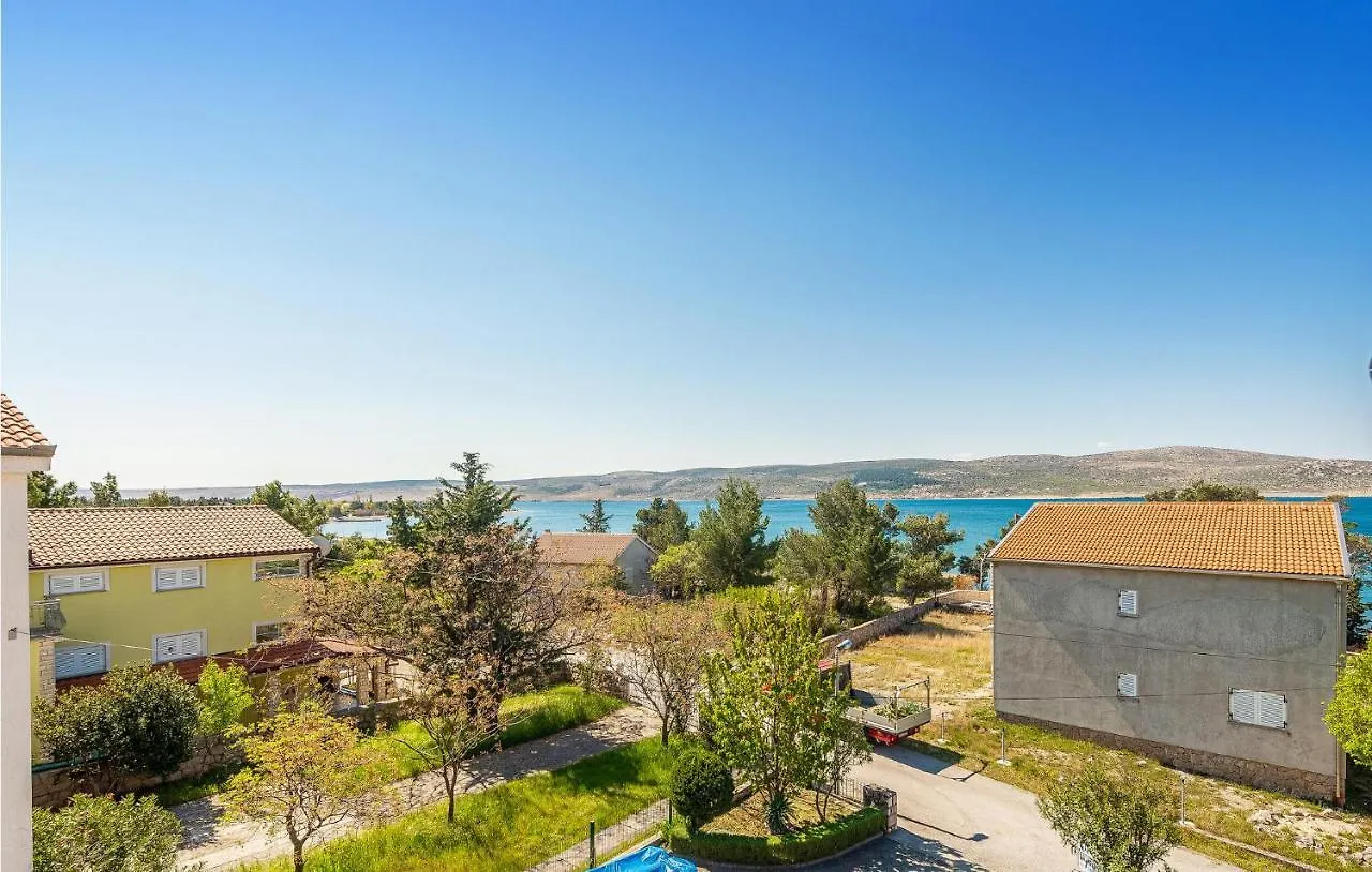 Amazing Apartment In Seline With Wifi