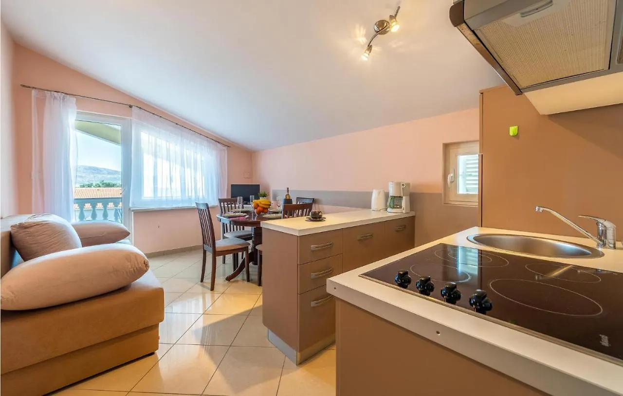 Amazing Apartment In Seline With Wifi